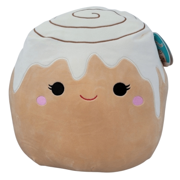 chanel cinnamon roll squishmallow